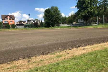 Rekultywacja boiska piłkarskiego UNII Bieruń Stary